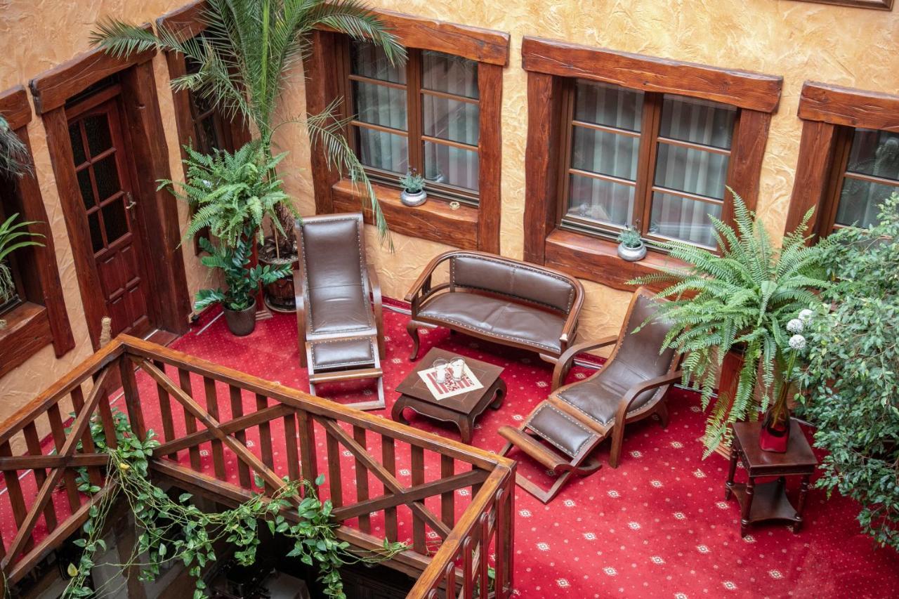Hotel Zameczek Ksiaz Wielki Exterior foto