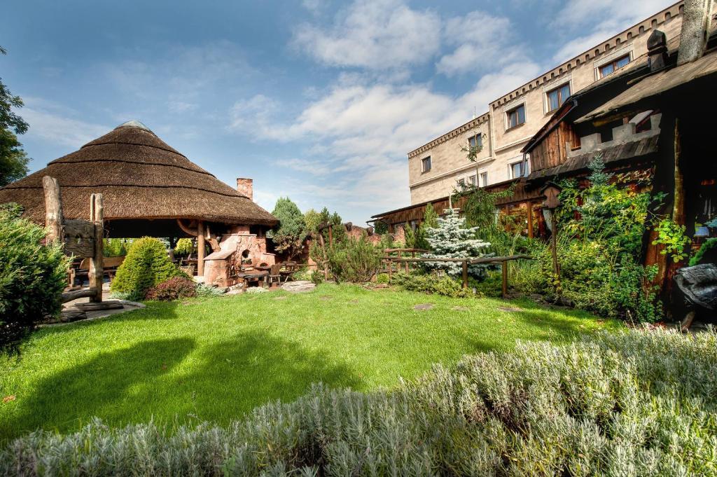 Hotel Zameczek Ksiaz Wielki Exterior foto